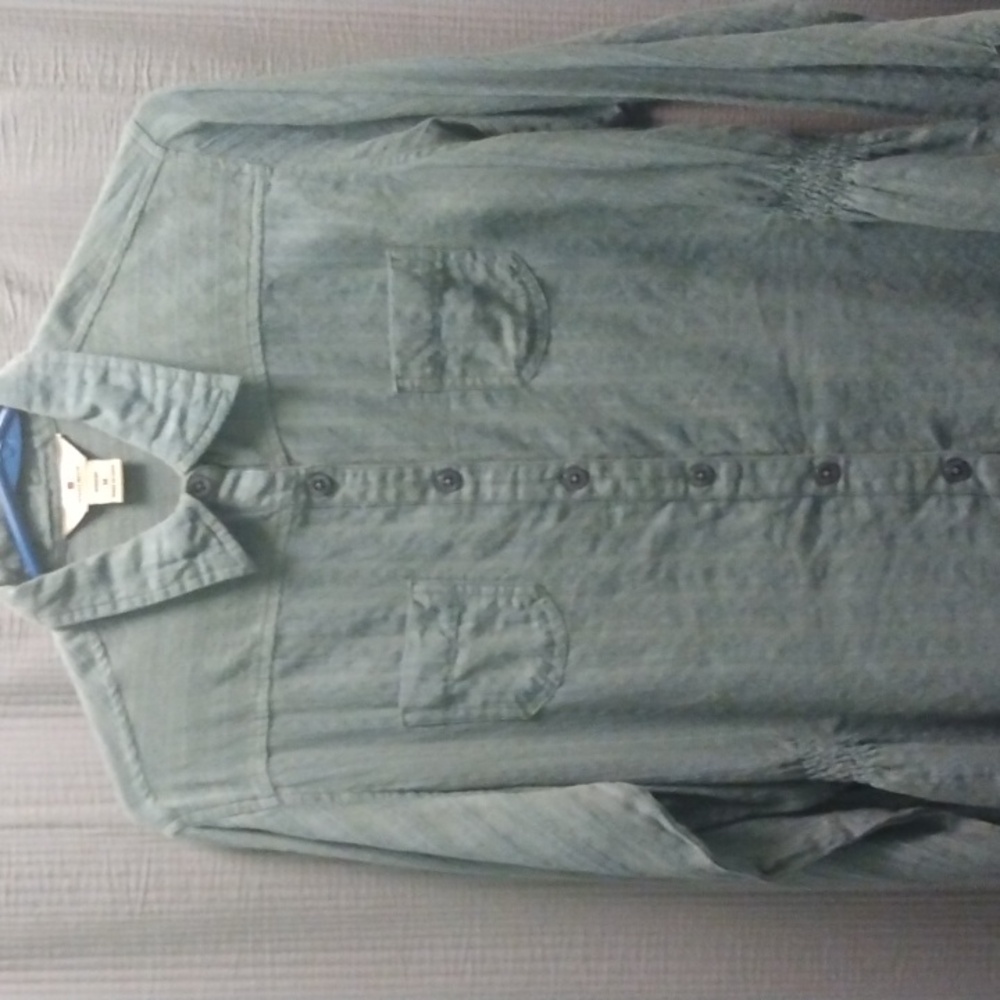 Woolrich Textured Easy Care Gray Top